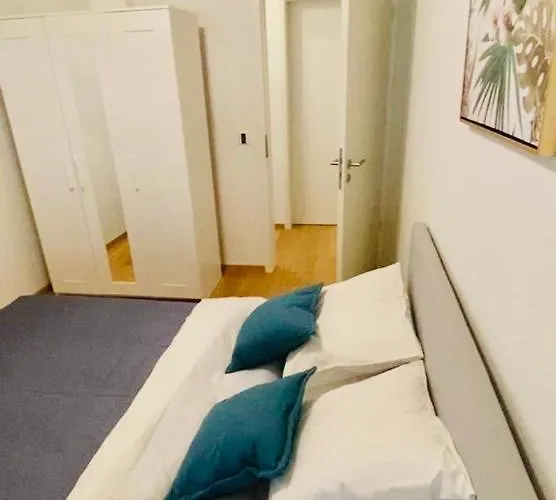 Brand New Luxury 3 Bedrooms, Terrace And Free Parking - Noah *