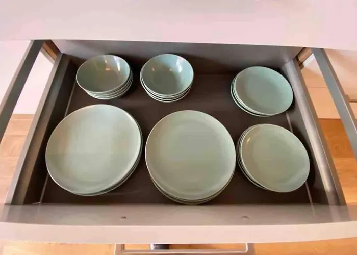 Brand New Luxury 3 Bedrooms, Terrace And Free Parking - Noah Apartment